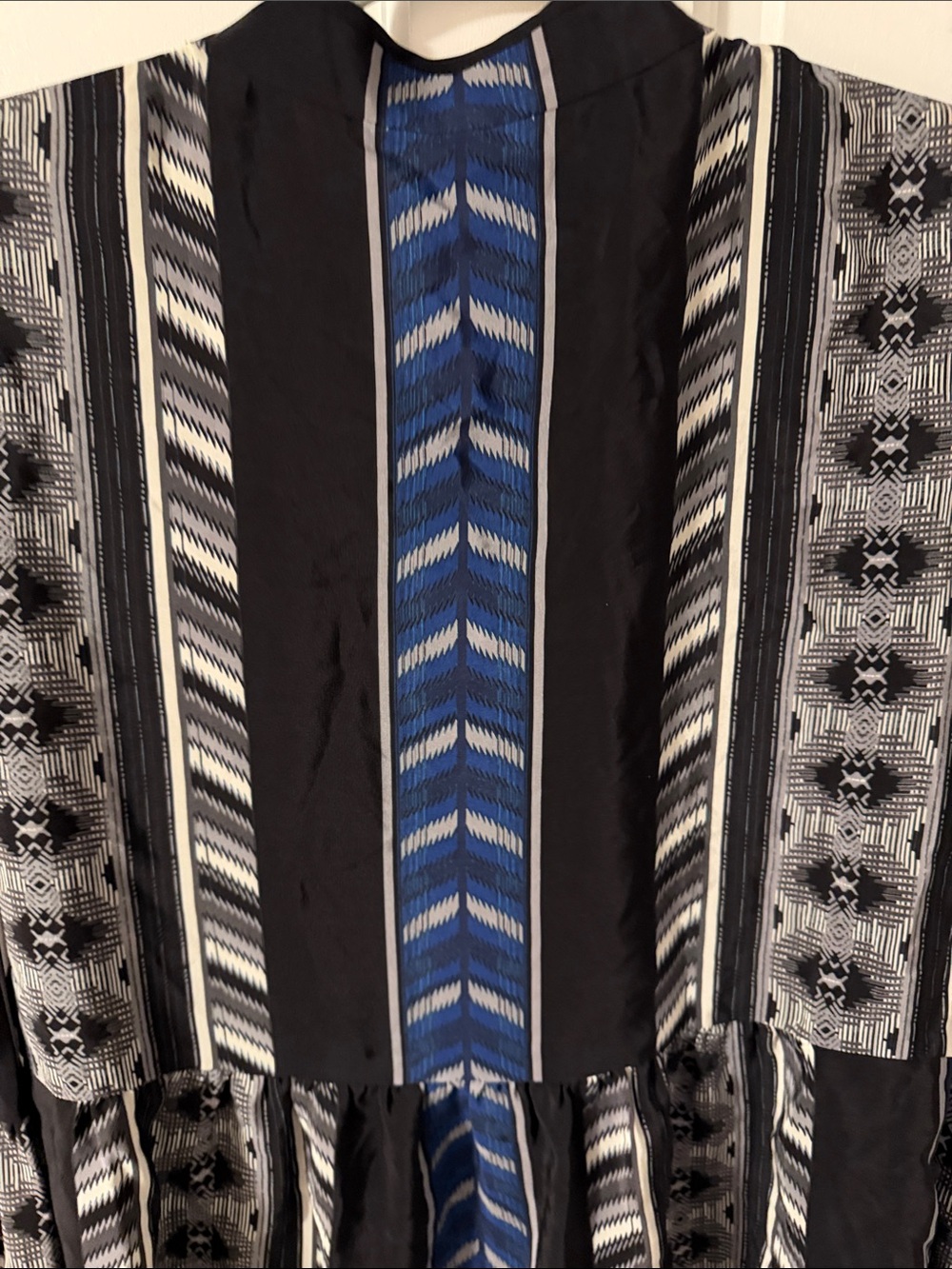 Twelfth Street by Cynthia Vincent Boho Geometric Silk Blouse Blue Black Size M - Picture 7 of 7